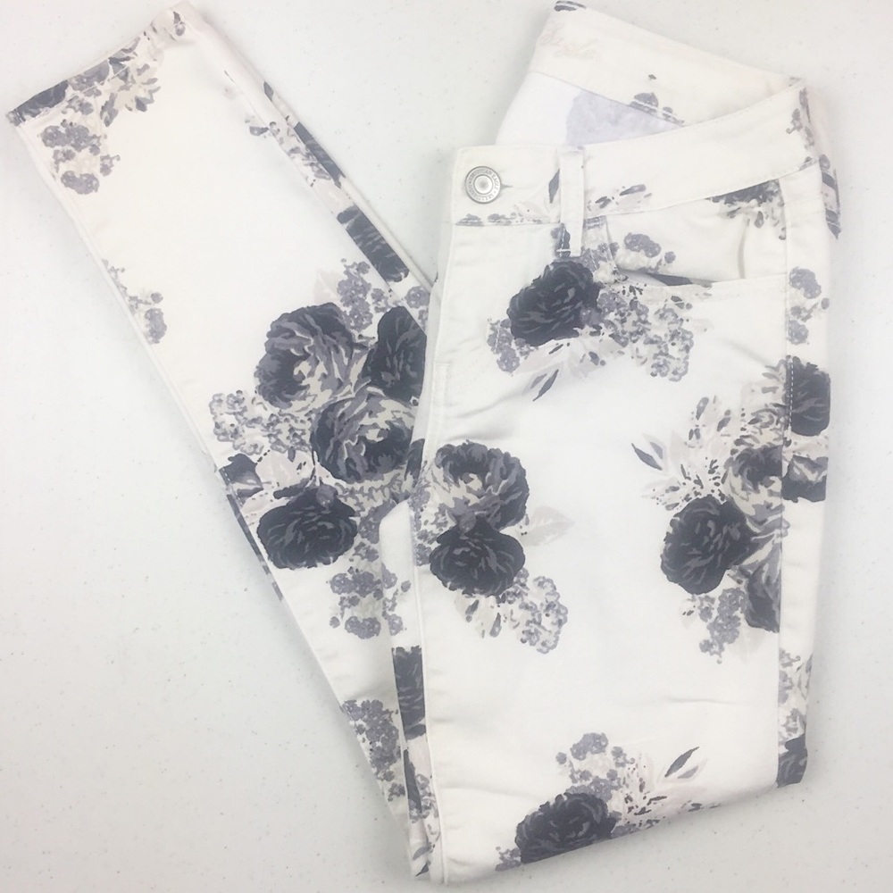 American Eagle Floral Stretch Jeggings Size 4